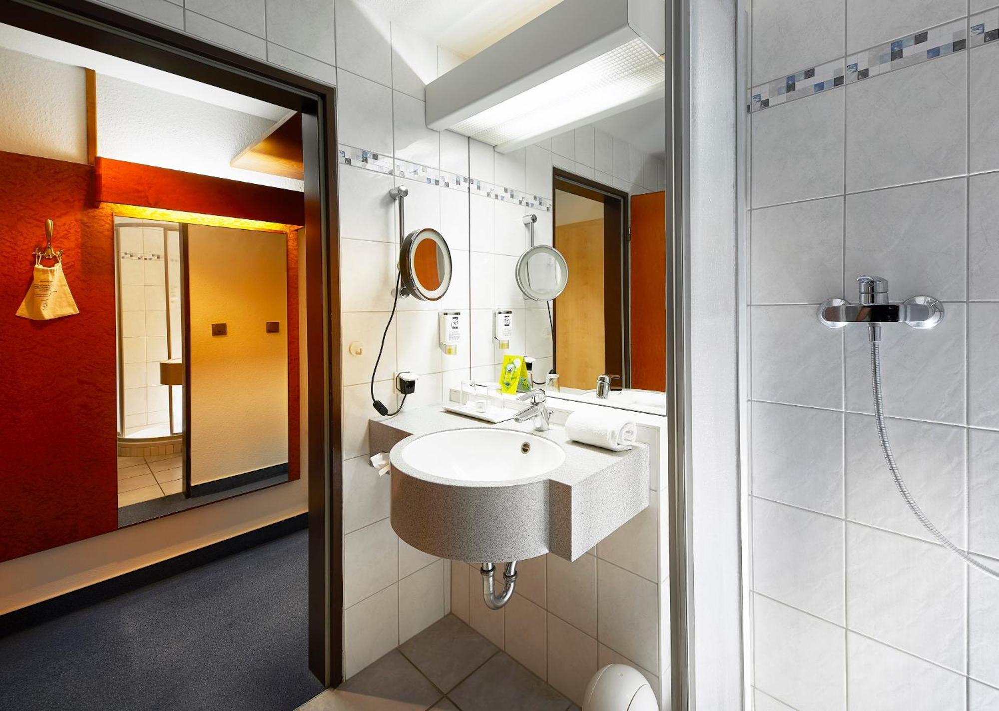 Hotel Pergola Im Goebels Hotel Rodenberg Rotenburg an der Fulda Ngoại thất bức ảnh